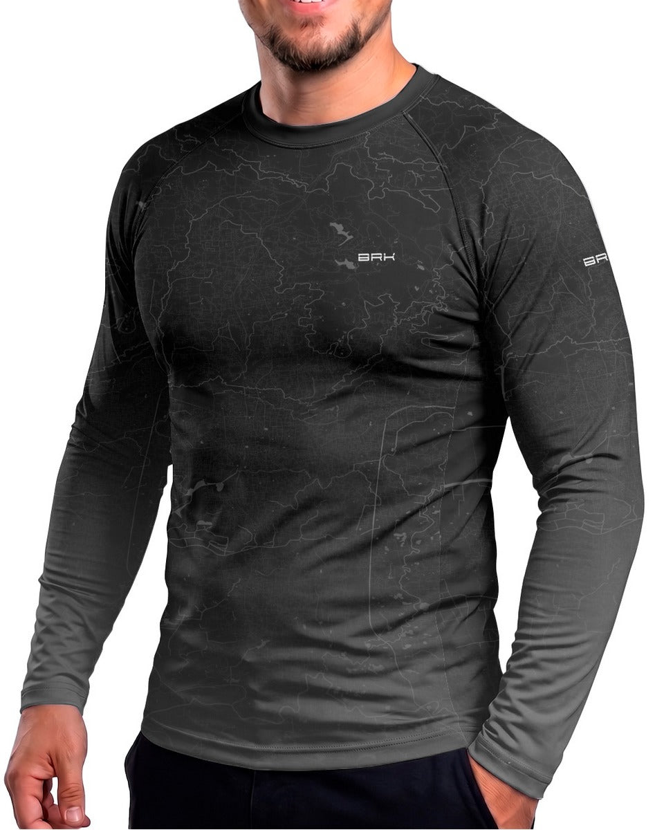 Camisa UV50 Segunda Pele Brk Custom Fat Boy Preto e Cinza Clean com UV50+