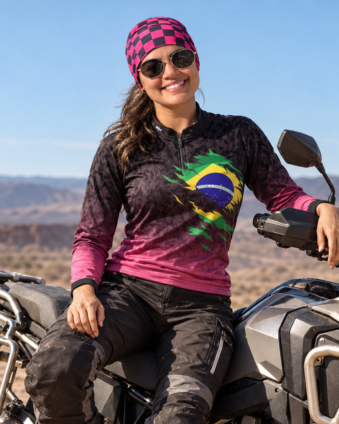Camisa Feminina Camuflado Preto e Rosa Bandeira do Brasil com Proteção Solar UV50+